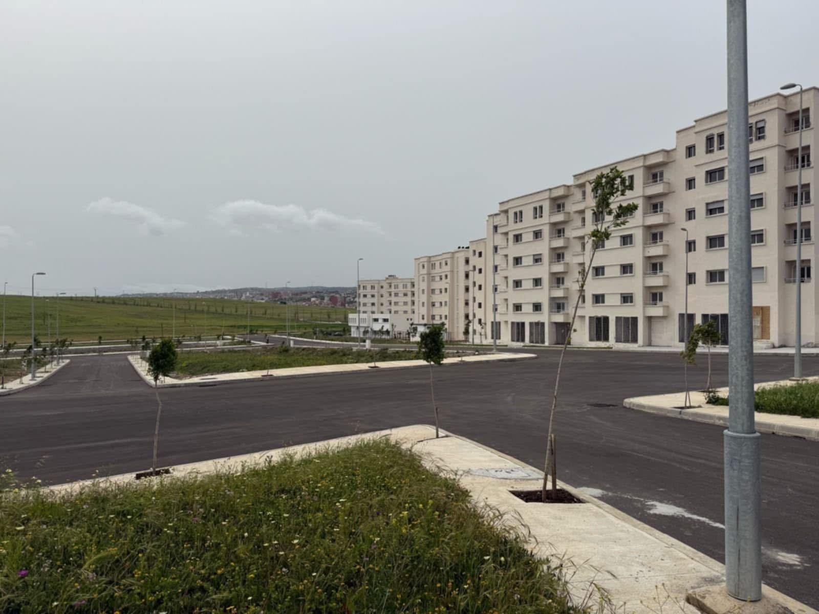 بقع أرضية للبيع مسلمة في تجزئة ملاك عيسى قرب من المحطة الطرقية الجديدة